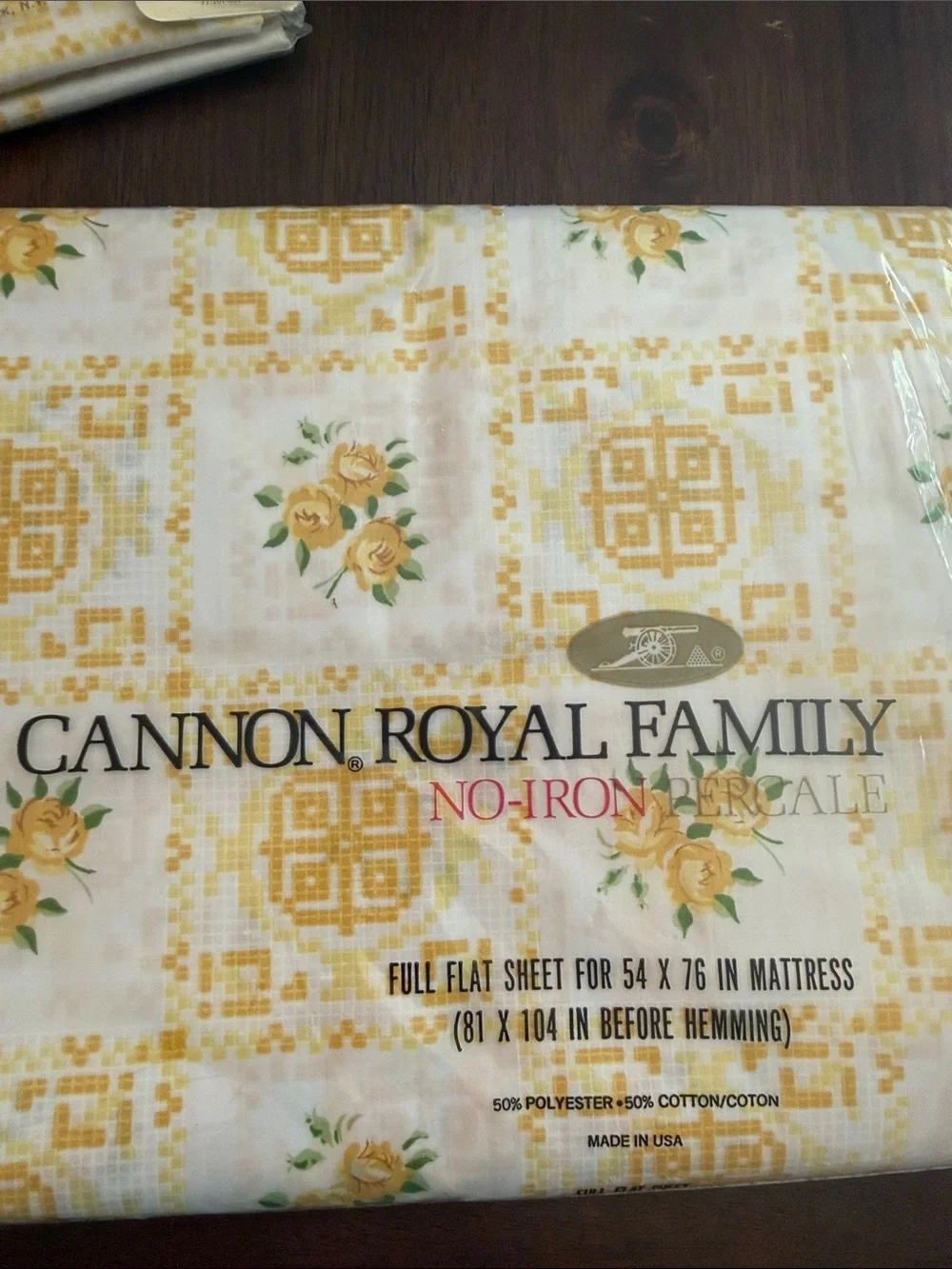 Brand New Sealed Vintage Cannon Royal Family Floral Yellow Full Flat Sheet